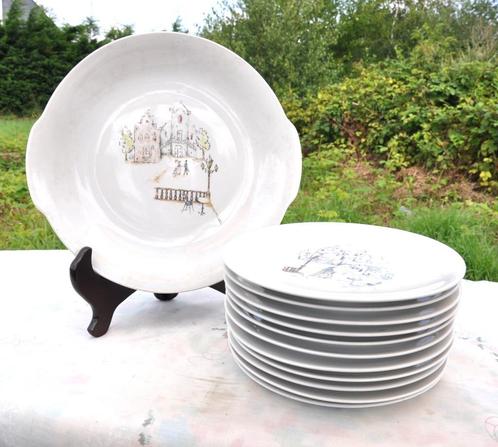 service a dessert plat +11 assiettes decor village, Antiek en Kunst, Antiek | Servies los, Ophalen of Verzenden
