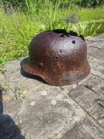 Duitse SD m40 helm met naam, Verzamelen, Ophalen of Verzenden