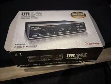 Steinberg USB audio interface UR242 disponible aux enchères