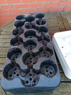 Plastic bloempotjes, Ophalen, Kunststof, Rond, Zo goed als nieuw