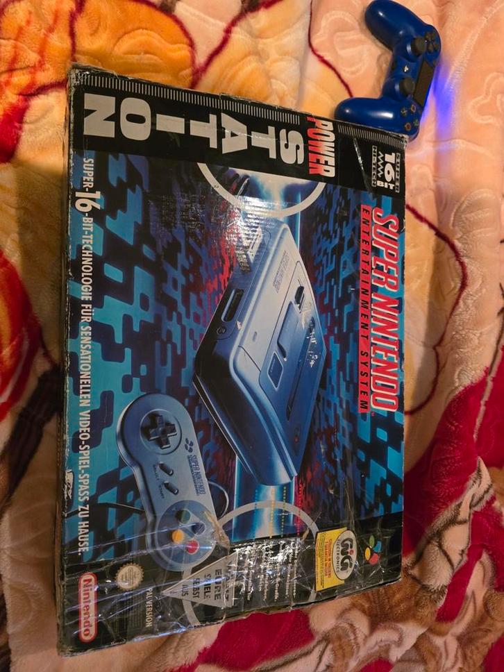 Super nintendo in orginele doos met alles erbij, Hobby en Vrije tijd, Verzamelkaartspellen | Yu-gi-Oh!, Ophalen of Verzenden