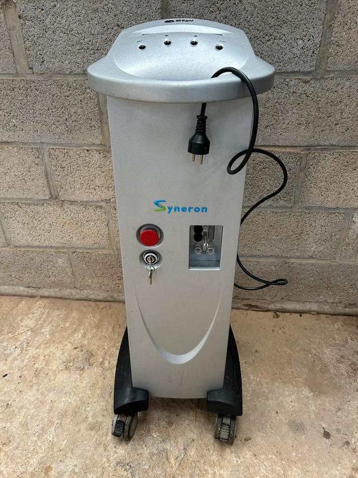 Machine épilation définitive, traitement peau Syneron, Bijoux, Sacs & Beauté, Beauté | Soins du corps, Enlèvement