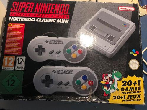 Super Nintendo Nintendo classic mini . VERKOCHT, Games en Spelcomputers, Spelcomputers | Nintendo NES, Zo goed als nieuw, Met 2 controllers