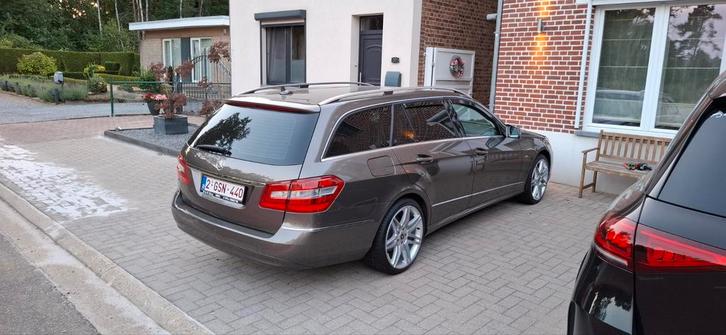 Mercedes W212 E200, Autos, Mercedes-Benz, Entreprise, Enlèvement ou Envoi