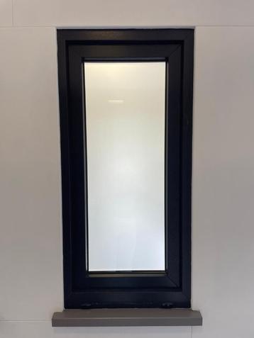 Châssis Kömmerling, Neuf, Double vitrage, Enlèvement, Moins de 80 cm