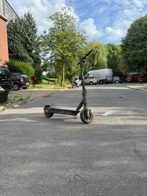 Ninebot g2max 32 km/u, Fietsen en Brommers, Steps, Zo goed als nieuw, Elektrische step (E-scooter), Ophalen