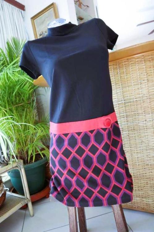 zwart rood leuke jurk, Kleding | Dames, Jurken, Rood, Ophalen of Verzenden