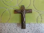 Crucifix en cuivre massif, parfait état, Comme neuf, Autres types, Enlèvement ou Envoi, Christianisme | Catholique