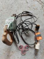 ELEKTRISCHE SNIJMACHINE VOOR RUBBER, Ophalen, Gebruikt, Metaal