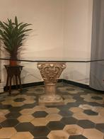 Glazen tafel op stenen zuil, Huis en Inrichting, Woonaccessoires | Zuilen en Pilaren, Ophalen, Zo goed als nieuw