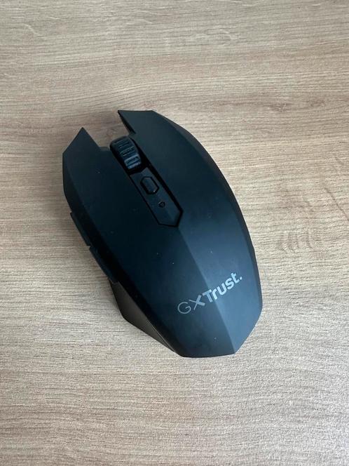 Trust GXT115 Macci Gamingmuis + AA Batterij Panasonic, Computers en Software, Muizen, Zo goed als nieuw, Muis, Linkshandig, Rechtshandig