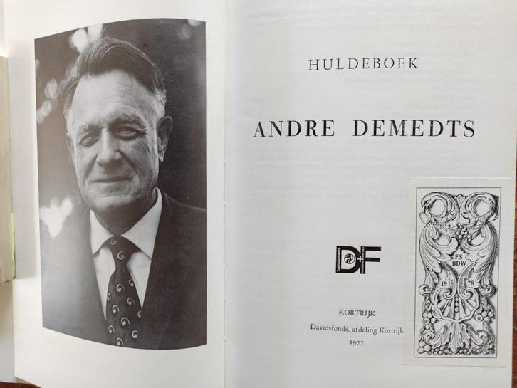 Oude boeken uit erfenis (2), Boeken, Overige Boeken, Ophalen