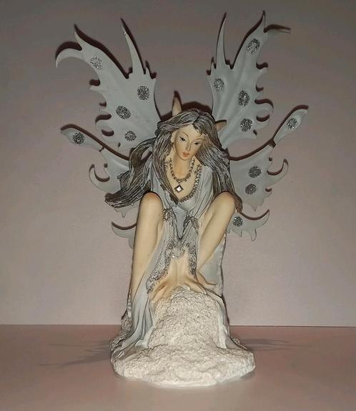 🧚🏻‍♀️ Elf - Fairy figuur 🤍, Verzamelen, Beelden en Beeldjes, Ophalen of Verzenden