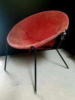 Opklapbare fauteuil van rood suède met ballon, Antiek en Kunst, Ophalen