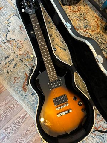 Epiphone Les Paul+cube versterker beschikbaar voor biedingen