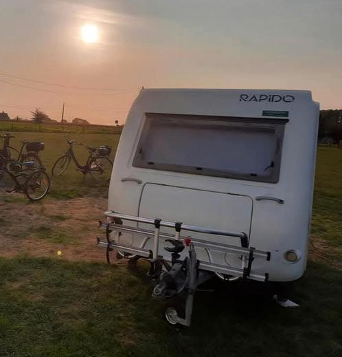 Rapido 310, Caravans en Kamperen, Caravans, Particulier, tot en met 3, 500 - 750 kg, Rapido, Lengtebed, Hefdak, Koelkast, Ophalen