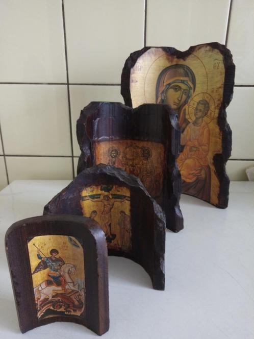 Te koop, aardenwerk iconen set, 4delig Christendom!, Collections, Religion, Comme neuf, Christianisme | Catholique, Autres types