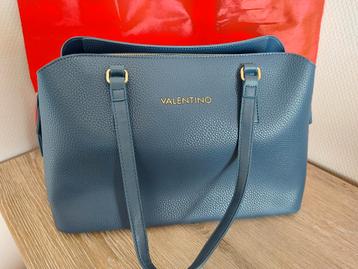 Nieuwe Valentino handtas beschikbaar voor biedingen