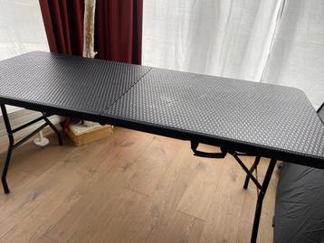 Grote tafel van 180x74, opvouwbaar beschikbaar voor biedingen