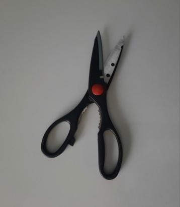 3-in-1 functie keukenschaar  beschikbaar voor biedingen