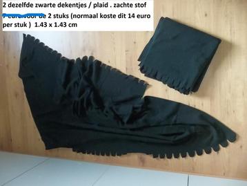 2 dezelfde zwarte dekentjes plaid, zachte stof, fleece deken, Huis en Inrichting, Ophalen of Verzenden, Gebruikt
