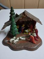 Een klein kerststalletje in plastic met beeldjes in plastic, Ophalen, Zo goed als nieuw