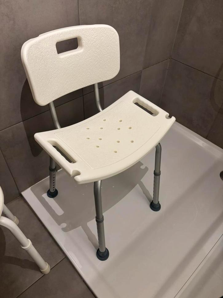 Douchestoel, Diversen, Verpleegmiddelen, Zo goed als nieuw, Ophalen