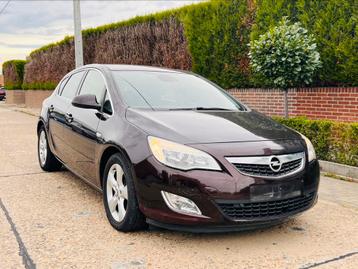 Opel astra ECO flex 11/2011 diesel 1.7 euro5 81kw 200.000km beschikbaar voor biedingen