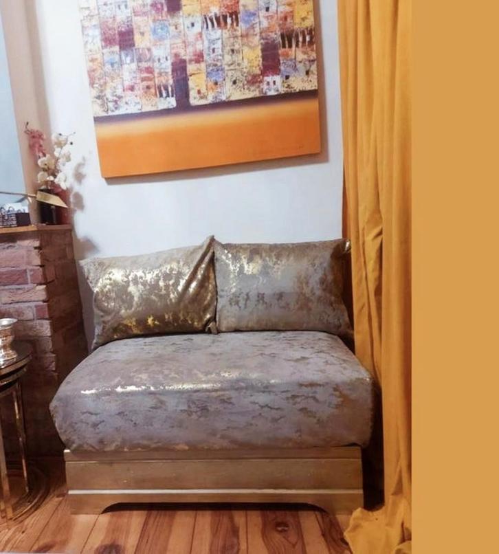 Canapé doré style salon Marocain, Maison & Meubles, Canapés | Sofas & Chaises Longues, Comme neuf, Bois, Enlèvement