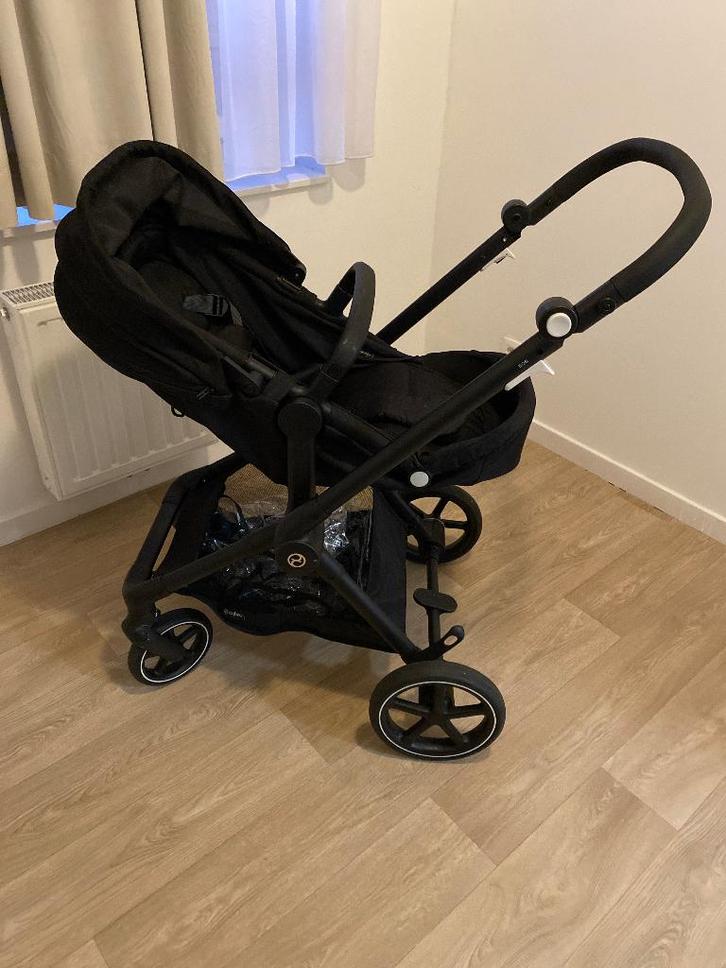 Buggy cybex eos basic 3 in 1, Kinderen en Baby's, Buggy's, Zo goed als nieuw, Overige merken, Regenhoes, Verstelbare rugleuning