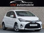 Toyota Yaris 1.5i VVT-i Hybrid E-CVT GPS CAMERA BLUETOOTH CL, Auto's, Automaat, Gebruikt, Wit, 5 zetels