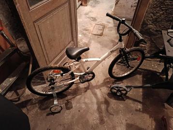 Vélo  blanc b'twin, Enlèvement, Comme neuf