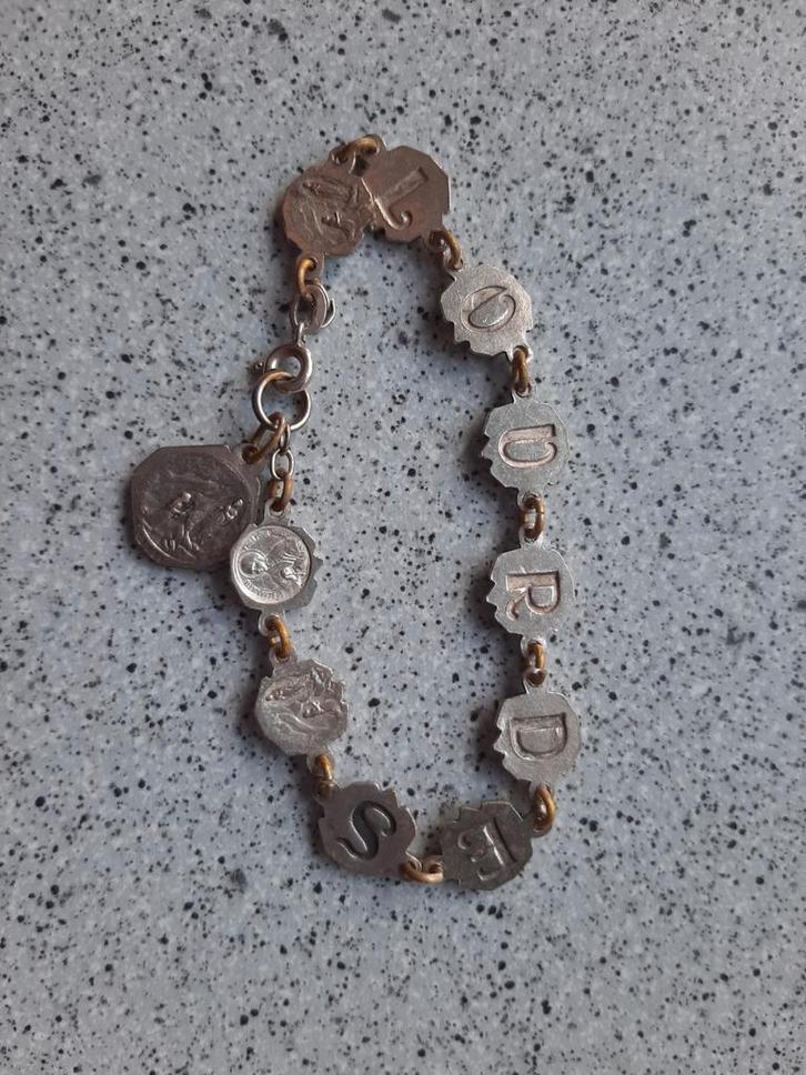 Vintage Lourdes armband met rozen schakels, Handtassen en Accessoires, Antieke sieraden, Armband, Ophalen of Verzenden