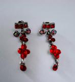 Superbes boucles d'oreilles en cristal rouge argenté, Enlèvement ou Envoi