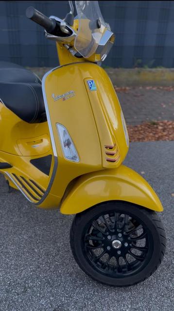 Vespa Sprint ( A klasse )  beschikbaar voor biedingen