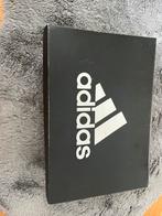 Adidas boksschoenen zwart met grijze strepen,nooit gebruikt!, Sport en Fitness, Boksen, Nieuw, Ophalen of Verzenden, Boksschoenen
