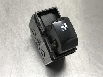 COMMUTATEUR VITRES ELECTRIQUES SsangYong Rexton (96190777), Utilisé, SsangYong
