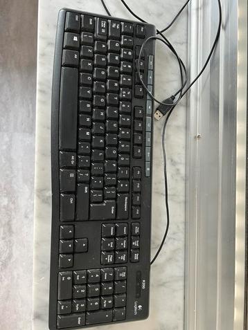 Logitech toetsenbord met kabel beschikbaar voor biedingen