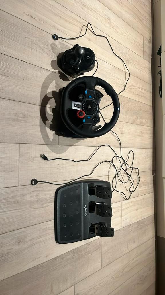 Logitech g29 driving force + pook, Games en Spelcomputers, Spelcomputers | Sony Consoles | Accessoires, Zo goed als nieuw, PlayStation 3