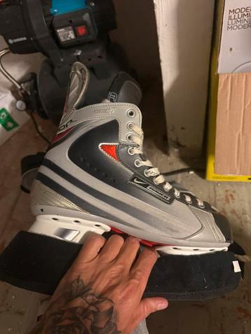 Ijshockey schaatsen bauer vapor, Sport en Fitness, Ophalen, Zo goed als nieuw, Schaatsen