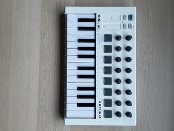 Synthétiseur ARTURIA minilab mk2 neuf jamais utilisé, Musique & Instruments, Neuf, Autres marques, Autres nombres, Connexion MIDI