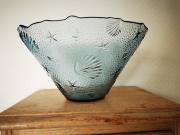 corbeille en verre - 15 cm x 27 cm beschikbaar voor biedingen