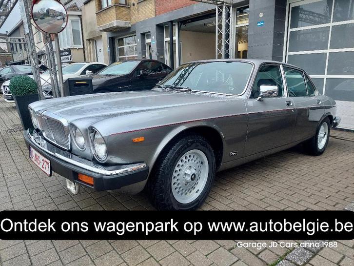 Jaguar XJ6 1981 in prachtige staat, Autos, Oldtimers & Ancêtres, Entreprise, Achat, Verrouillage central, Vitres électriques, Intérieur cuir