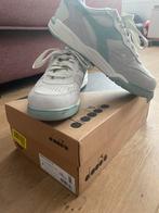 Diadora - lage creamy sneaker, Kleding | Dames, Schoenen, Diadora, Overige kleuren, Ophalen of Verzenden, Zo goed als nieuw
