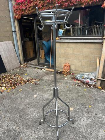 Kapstok jaren 60-70 Chrome beschikbaar voor biedingen