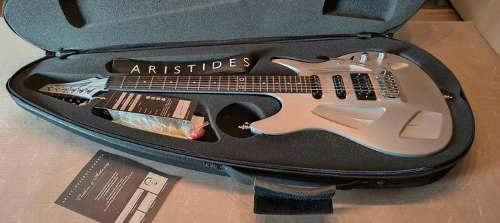 Aristides OIO, Muziek en Instrumenten, Snaarinstrumenten | Gitaren | Elektrisch, Zo goed als nieuw, Solid body, Overige merken