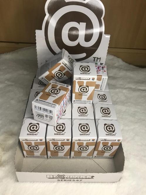Bearbrick serie 47, Verzamelen, Poppetjes en Figuurtjes, Nieuw, Ophalen of Verzenden