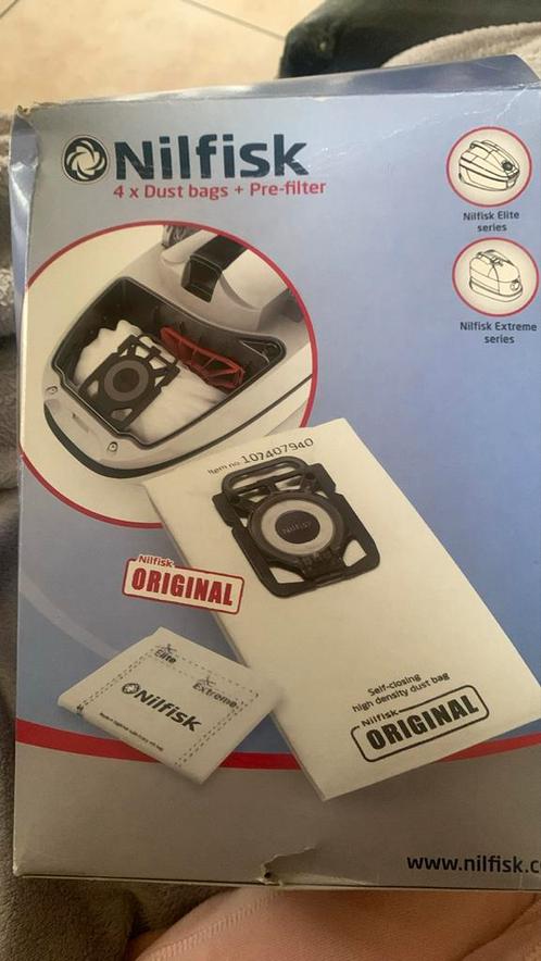 Nilfisk 107407940 3 zakken en filter, Elektronische apparatuur, Stofzuigers, Zo goed als nieuw, Stofzak, Ophalen