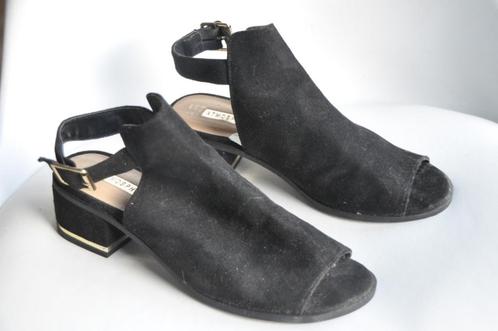 Chaussures été dame "atmosphere" T38 nubuck noires talon 5cm, Vêtements | Femmes, Chaussures, Comme neuf, Chaussures à haut talons
