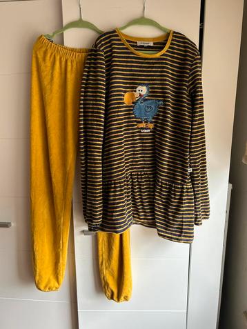 Woody pyjama geel velours dodo maat 14 jaar beschikbaar voor biedingen